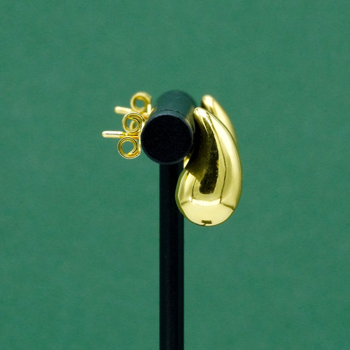 18k Gold plated Sterling Silver Teardrop Stud Earrings