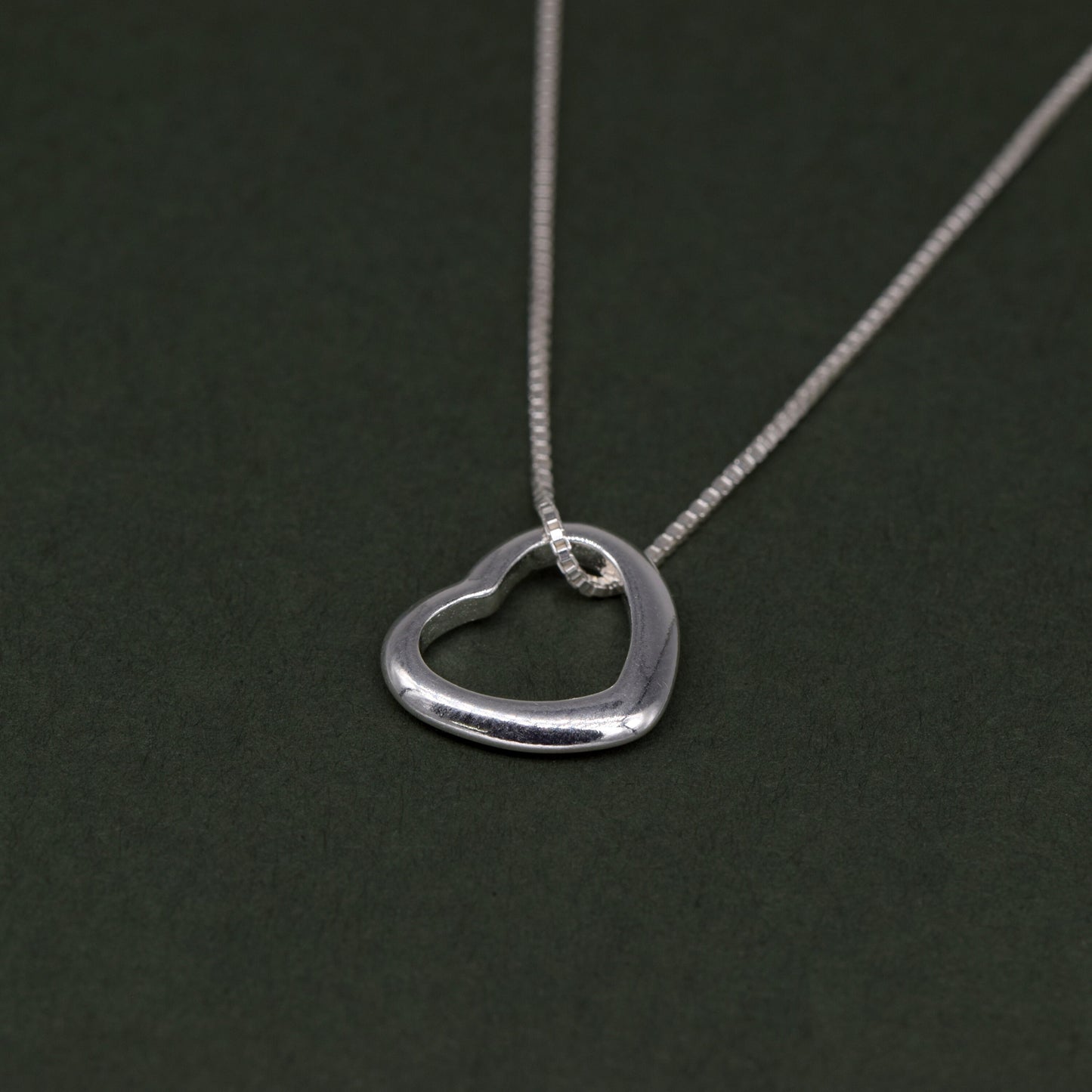 Sterling Silver Open Floating Heart Pendant on Box Chain