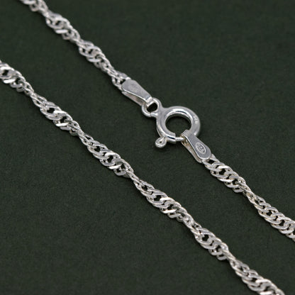 Sterling Silver 10" Singapore Chain Anklet With Flat Heart Pendant