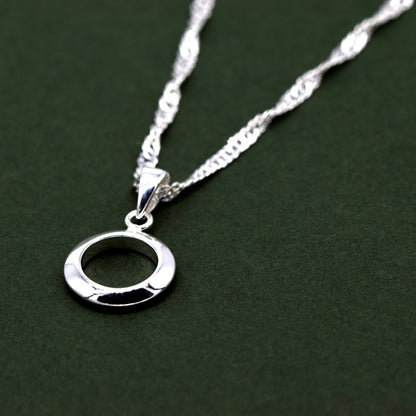 Sterling Silver Circle Of Life Round Pendant Necklace on D/C Singapore Chain