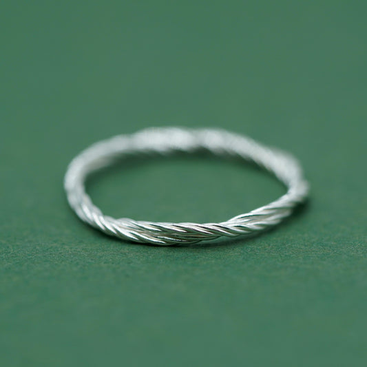 Sterling Silver 1.7mm Corda Rope Skinny Ring