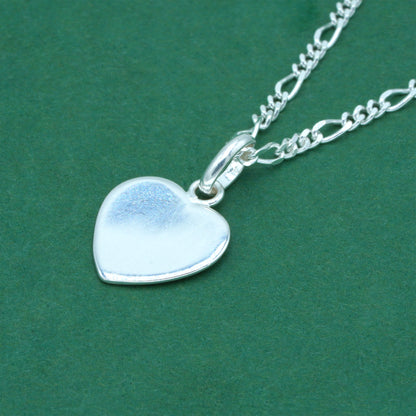 925 Sterling Silver Flat Heart Pendant Necklace with Figaro Chain – Valentine’s Day Minimalist Love Necklace, Romantic Gift for Her