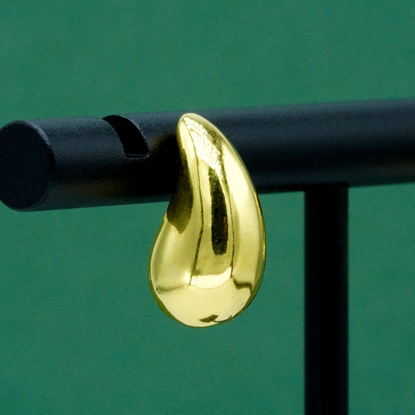 18k Gold plated Sterling Silver Teardrop Stud Earrings