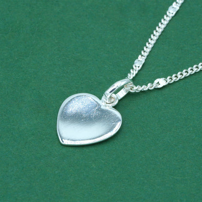 925 Sterling Silver Stamped Curb Chain With Flat Heart Pendant Necklace Diamond Cut – Valentine’s Day Minimalist Love Necklace, Romantic Gift for Her