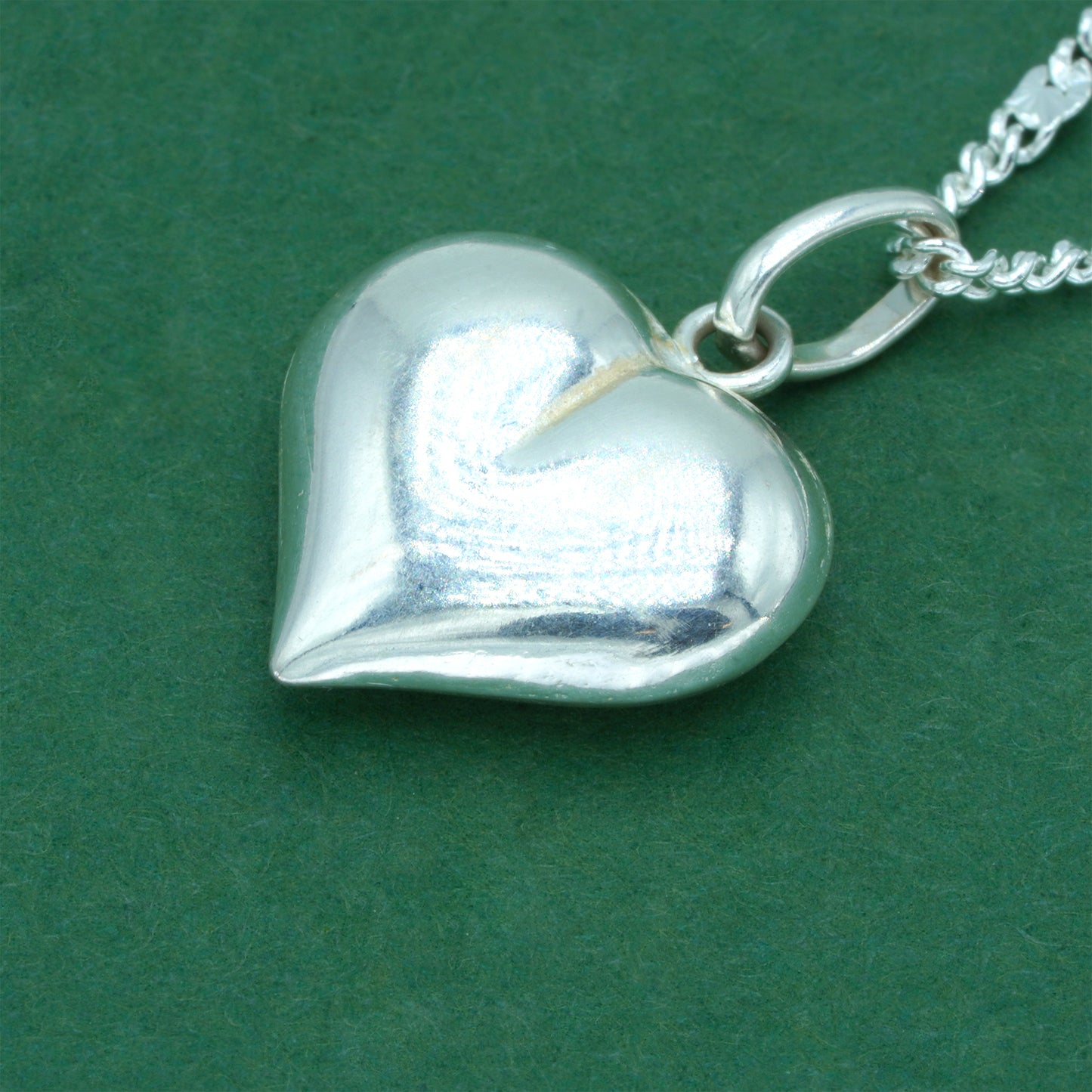 925 Sterling Silver Stamped Curb Chain With Heart Pendant Necklace Diamond Cut – Valentine’s Day Romantic Gift for Her, Minimalist Love Jewellery