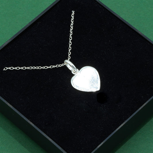 925 Sterling Silver Flat Heart Pendant Necklace on Trace Cable Chain, Minimalist Love Necklace, Supplied in Gift Box