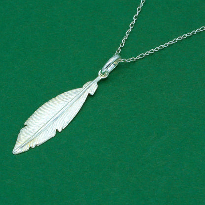 925 Sterling Silver Trace Cable Chain with Diamond Cut Feather Pendant Necklace, Minimalist Statement Jewellery for Her