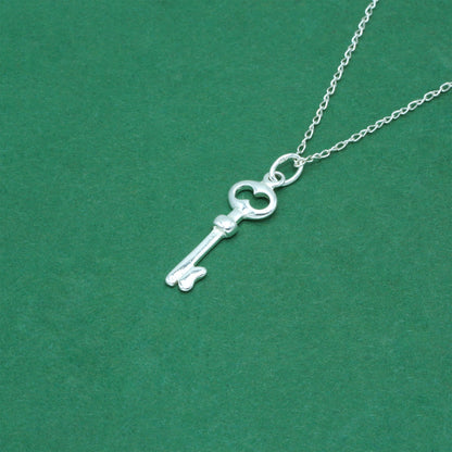 925 Sterling Silver Trace Cable Chain with Key Pendant Necklace, Minimalist Key Jewellery, Gift for Her, Birthday Gift, Anniversary Gift