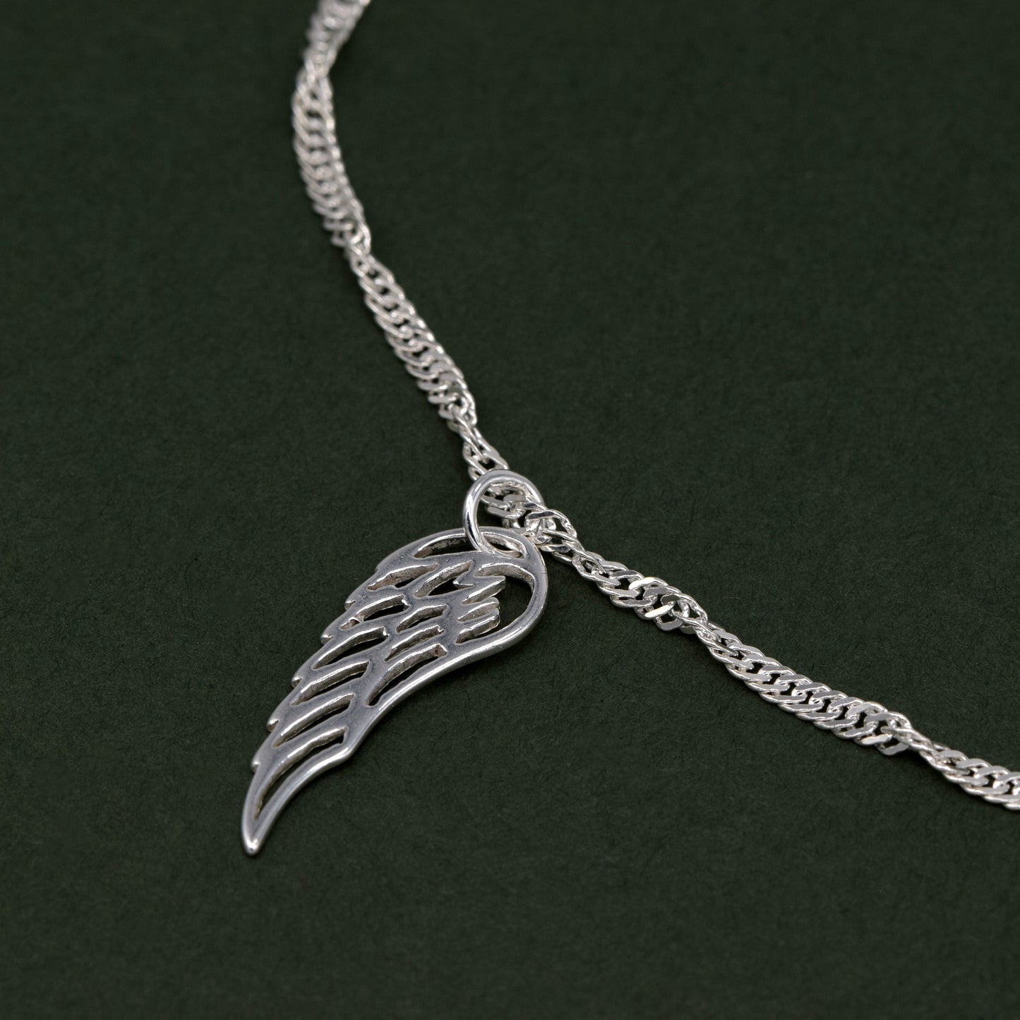 Sterling Silver 10" Singapore Chain Anklet With Wing Pendant