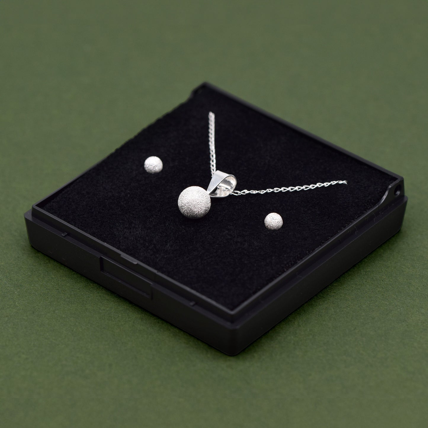 Sterling Silver Frosted Pendant 14"-24" Necklace & 3/4mm Frosted Studs In Gift Box